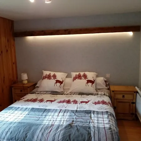 Le Rustique Vue Sur Le Chalet *